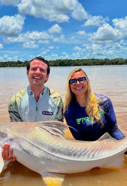 Imagem casal pescando